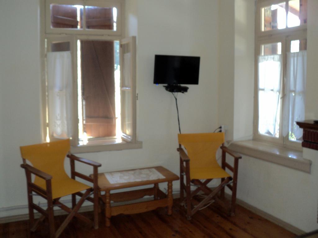 Tsorni Hill Cottage เลโฟกาสโตร ภายนอก รูปภาพ